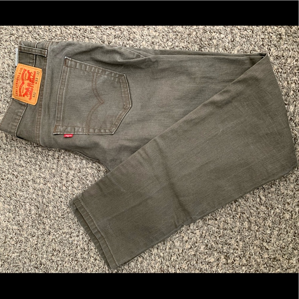 Grey mens Levi’s jeans